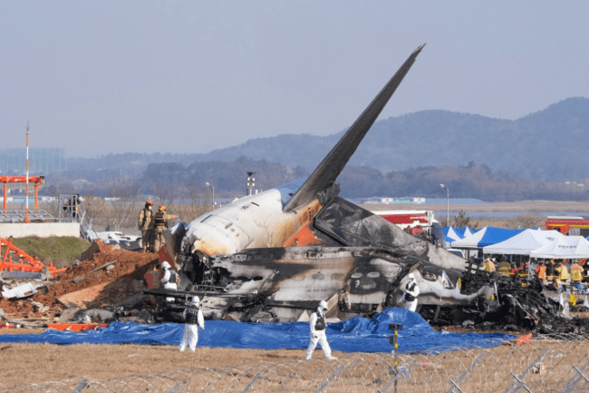 济州航空失事客机黑匣子诡异停录4分钟，调查迷雾重重